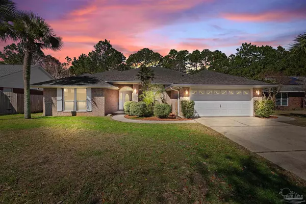 2427 Heritage Cir,  Navarre,  FL 32566