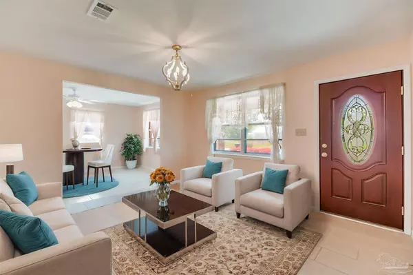 Pensacola, FL 32506,718 N 75th Ave