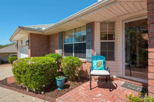 Pensacola, FL 32526,2260 Valle Escondido Dr