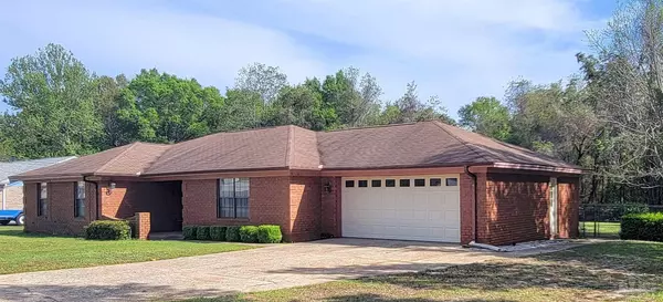 817 Deedra Ave, Pensacola, FL 32514