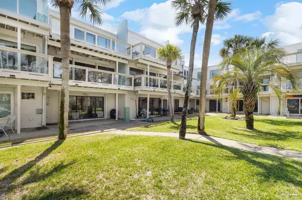 Pensacola Beach, FL 32561,1551 Via Deluna Dr