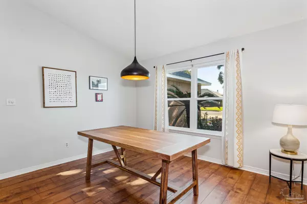 Navarre, FL 32566,1992 Jessica Way