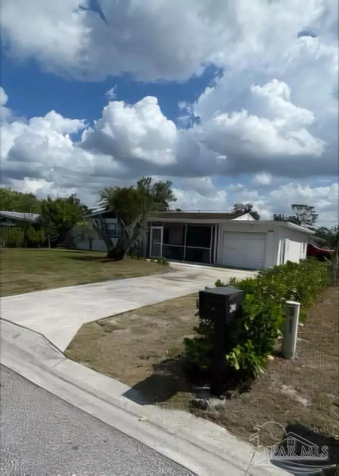 Fort Myers, FL 33901,2941 Powell St