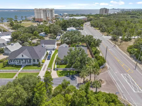 Pensacola, FL 32507,4001 Landfall Dr