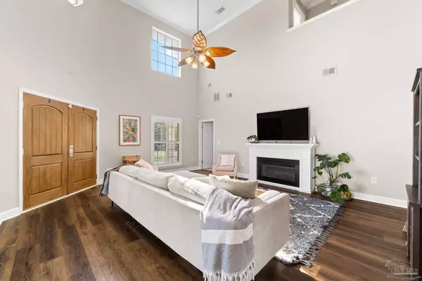 554 Downhaul Dr Pensacola, FL 32507