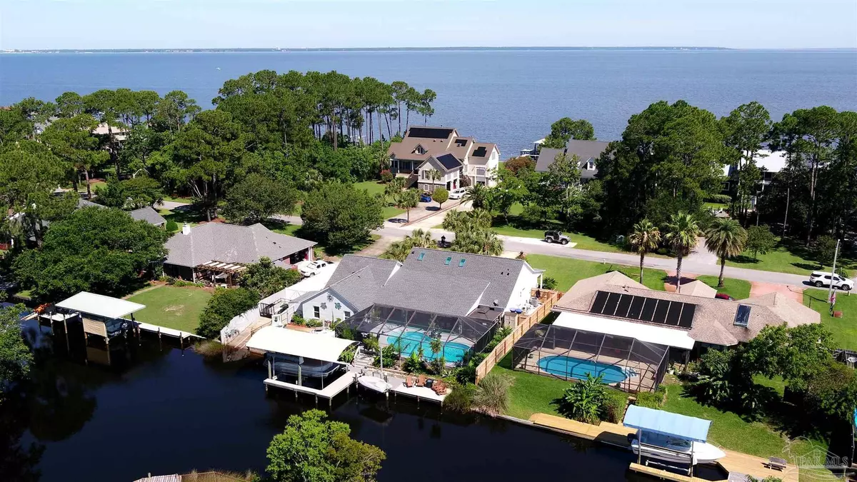 Gulf Breeze, FL 32563,2957 Coral Strip Pkwy