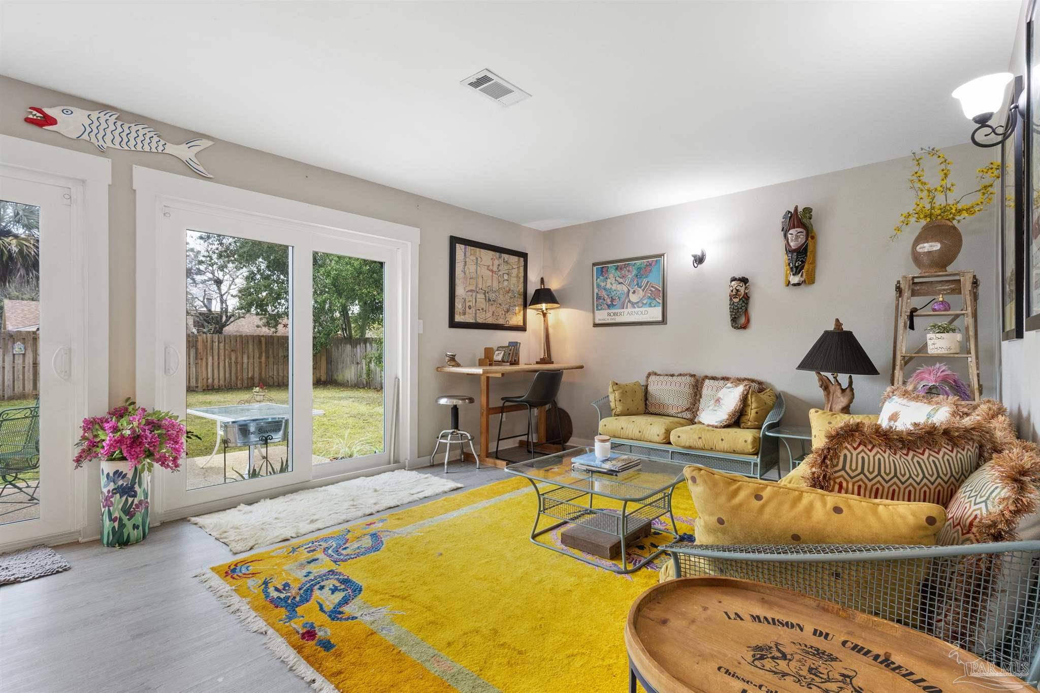 Gulf Breeze, FL 32561,204 Norwich Dr