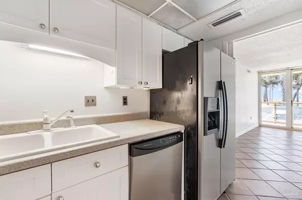 Pensacola Beach, FL 32561,330 Ft Pickens Rd