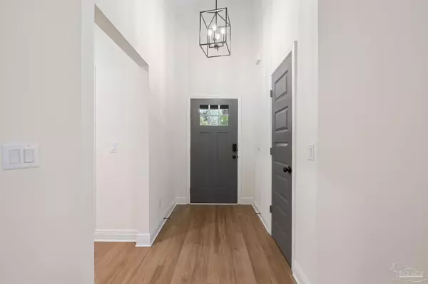 Pensacola, FL 32526,5404 Murray Ln