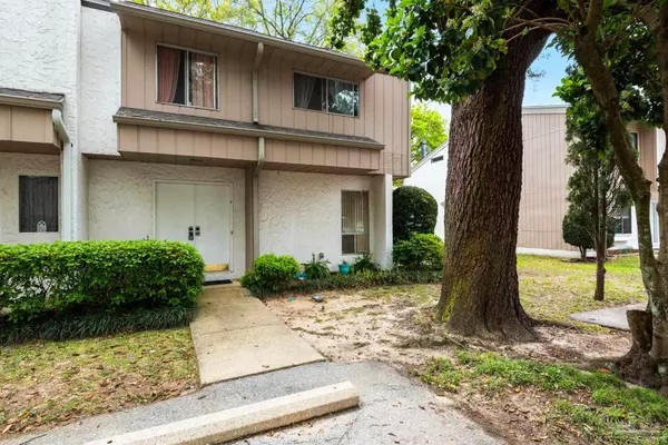 Pensacola, FL 32504,3400 Wimbledon Dr