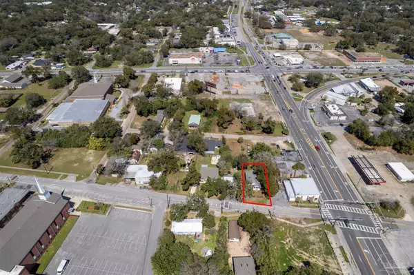 Pensacola, FL 32507,6 W Winthrop Ave