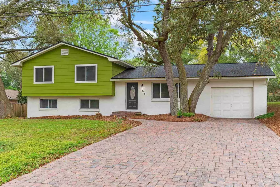 608 Bradford Dr, Ft Walton Beach, FL 32547