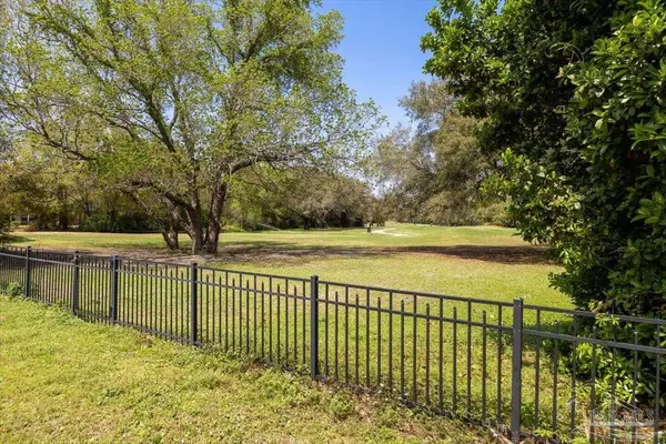 Navarre, FL 32566,7068 Summit Dr