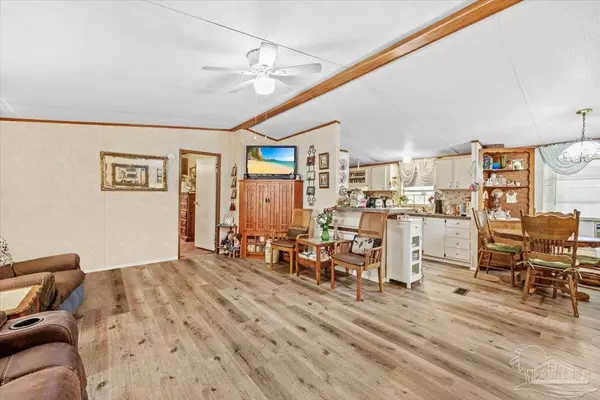 Milton, FL 32570,7100 Pine Blossom Rd