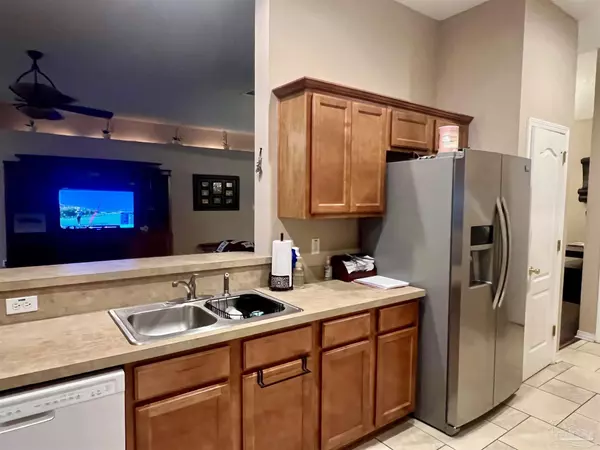 Pace, FL 32571,4820 Timber Ridge Rd