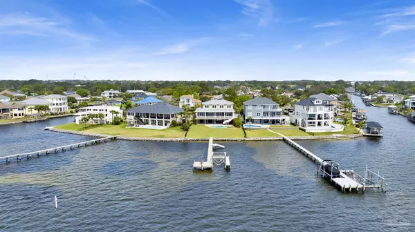 Gulf Breeze, FL 32563,1070 Harbor Ln