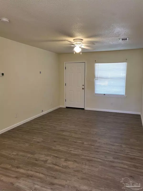 Pensacola, FL 32505,715 Lambert St