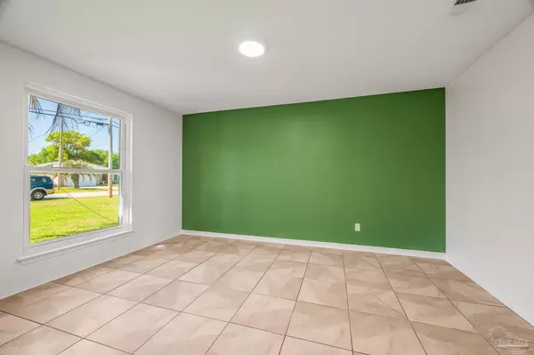 Milton, FL 32583,4263 Crosswinds Dr