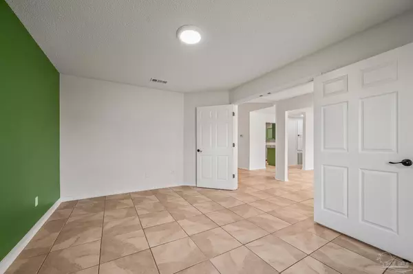 Milton, FL 32583,4263 Crosswinds Dr