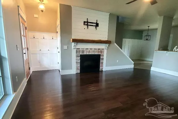 Cantonment, FL 32533,2549 Redford Dr