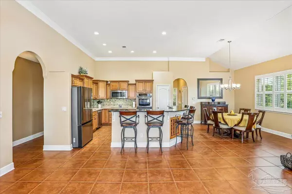 Pensacola, FL 32507,856 Sailfish Ct