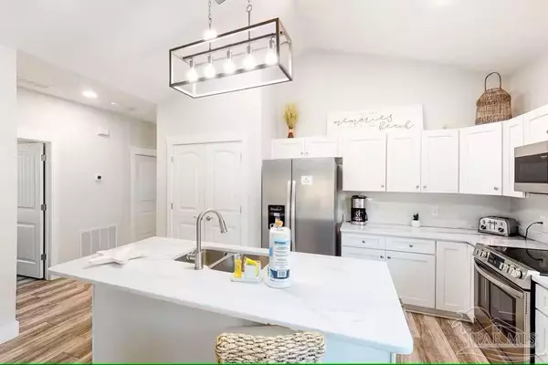 Pensacola, FL 32507,5497 Avon Rd