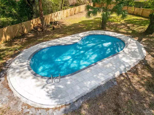 Pensacola, FL 32526,5842 Roble Loma