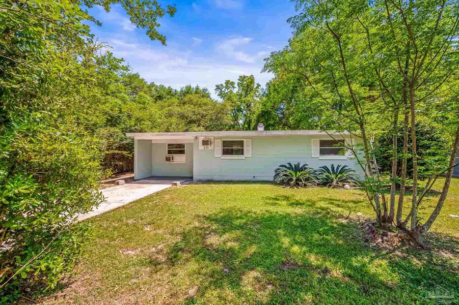 211 Tennessee Dr, Pensacola, FL 32505
