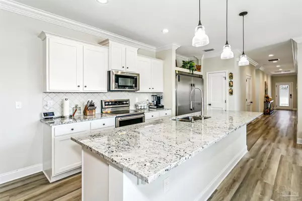 Shalimar, FL 32579,75 4th St