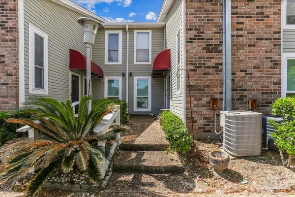 Pensacola, FL 32504,7171 N 9th Ave