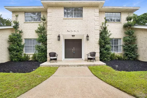 Pensacola, FL 32514,9852 Hillview Dr