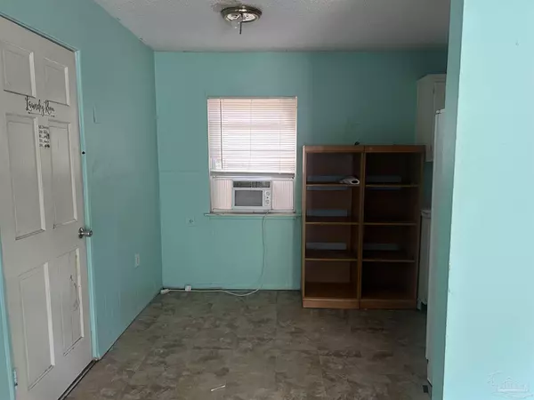 Milton, FL 32570,6492 Gaynell Ave