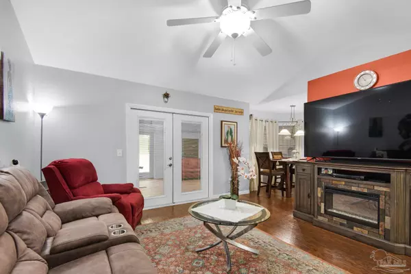 Navarre, FL 32566,7308 Gordon Evans Rd