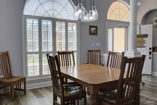 Navarre, FL 32566,2006 Biscayne Blvd