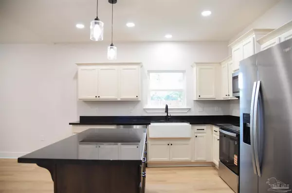 Pensacola, FL 32534,201 Charleston Dr