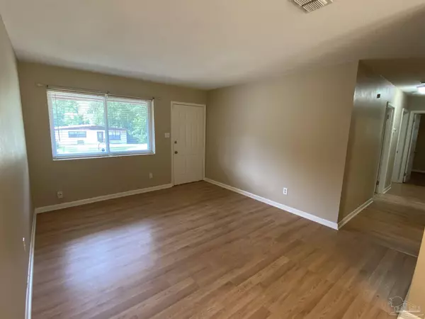 Pensacola, FL 32505,925 Artesian Ave
