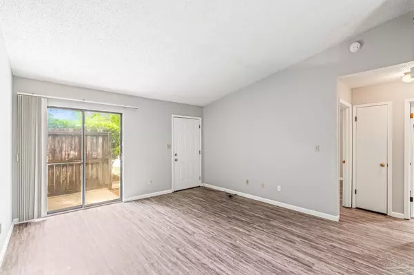 Pensacola, FL 32503,6802 Tiki Ln