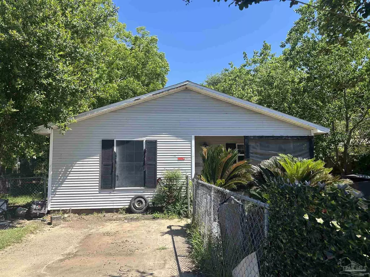 Pensacola, FL 32501,1802 W Godfrey St