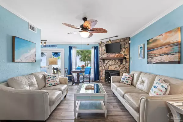 Gulf Breeze, FL 32563,1391 Windsor Park Rd