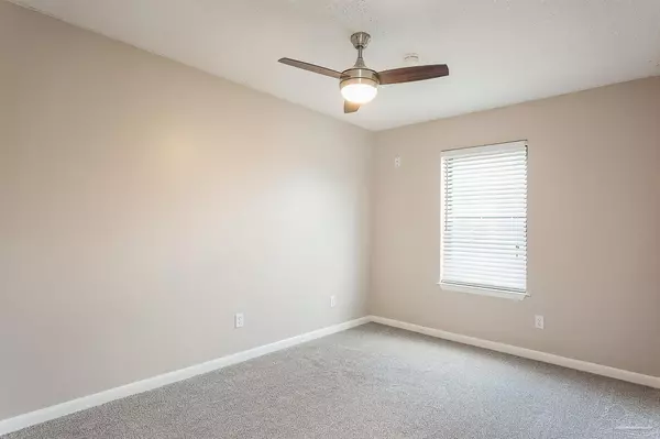 Gulf Breeze, FL 32563,1090 Park Ln