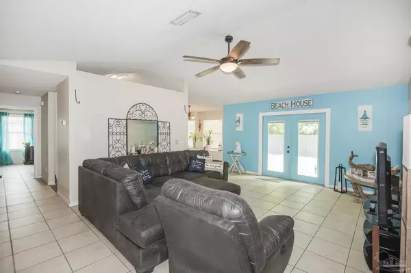 Pensacola, FL 32526,6706 Fort Deposit Dr