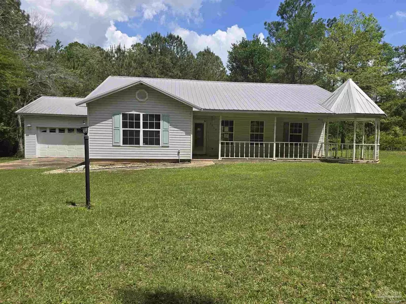 2914 Walling Rd, Milton, FL 32570