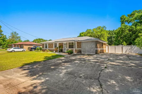 Milton, FL 32583,5532 Woodcrest Dr