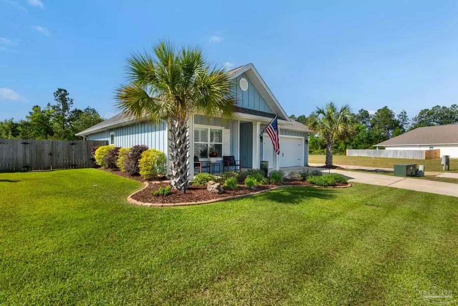 4137 Heart Pine Ln, Pace, FL 32571