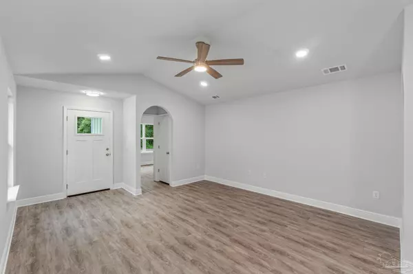Pensacola, FL 32534,8607 Doris Ave