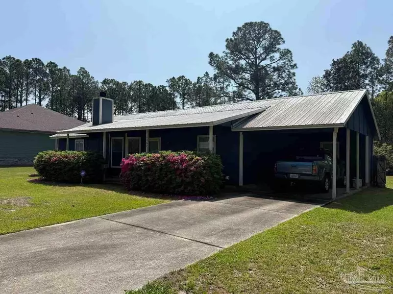 8367 Verdura St, Navarre, FL 32566