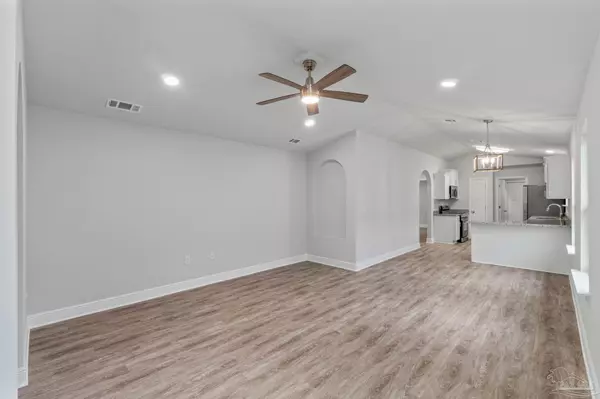 Pensacola, FL 32534,8605 Doris Ave