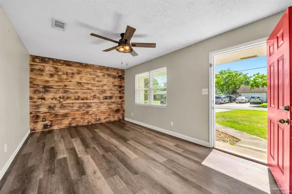 Cantonment, FL 32533,2382 Ryale Rd