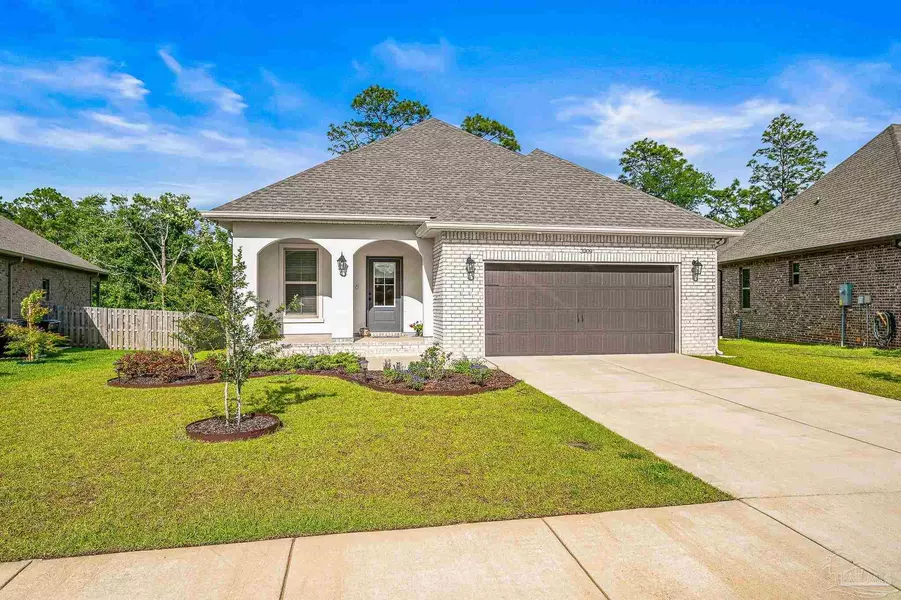 3209 Mountain Laurel Tr, Cantonment, FL 32533
