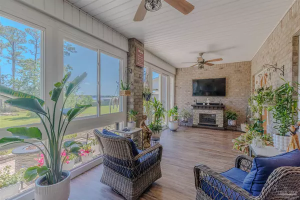 Navarre, FL 32566,3486 Turquoise Dr